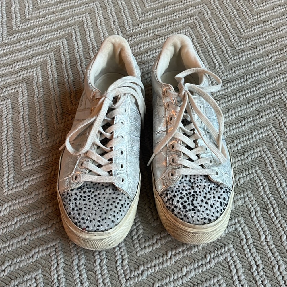 Gola size 7 sneakers - Picture 2 of 3